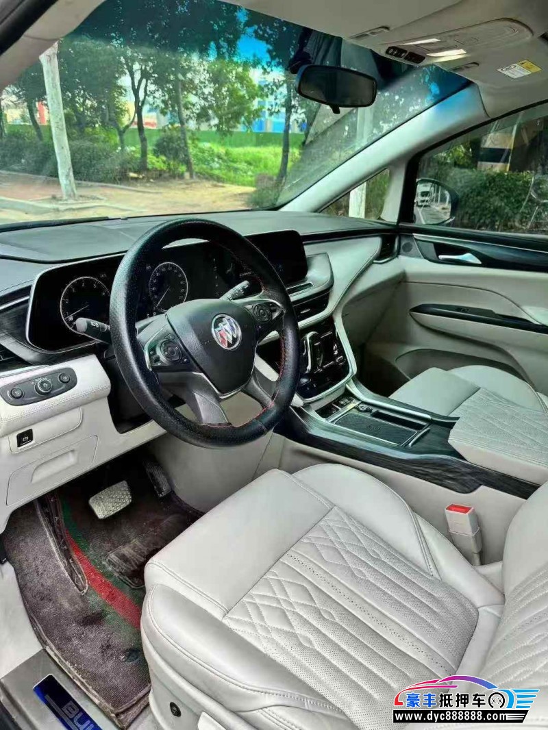 22年别克GL8MPV抵押车出售