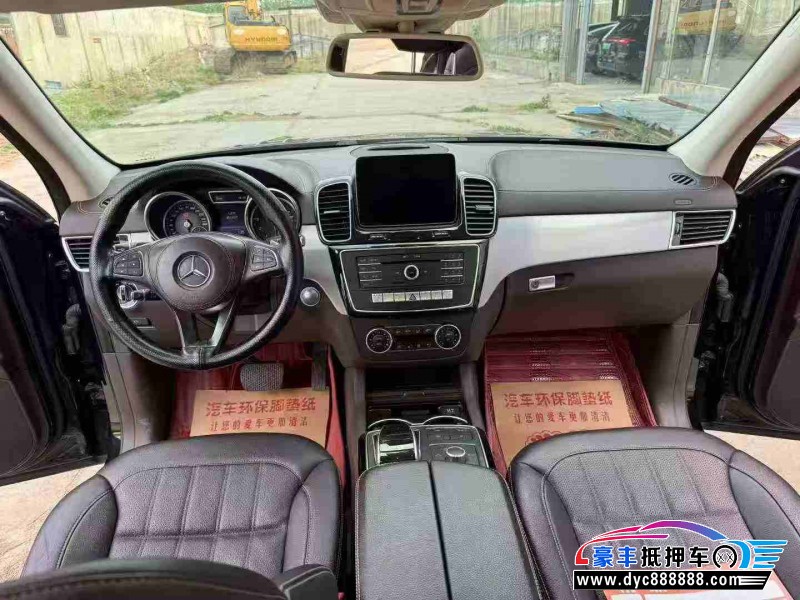 18年奔驰CLS轿车抵押车出售