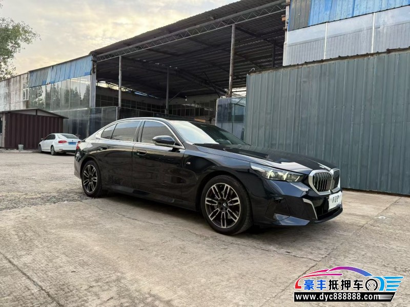 24年宝马5系轿车抵押车出售