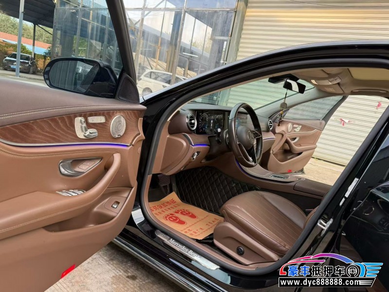 23年奔驰E轿车抵押车出售