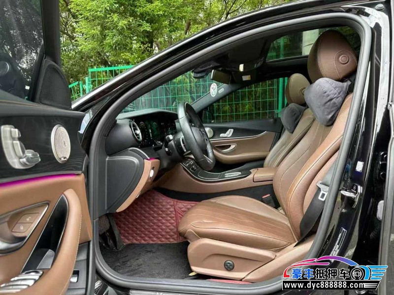 22年奔驰E轿车抵押车出售