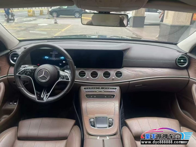 22年奔驰E轿车抵押车出售
