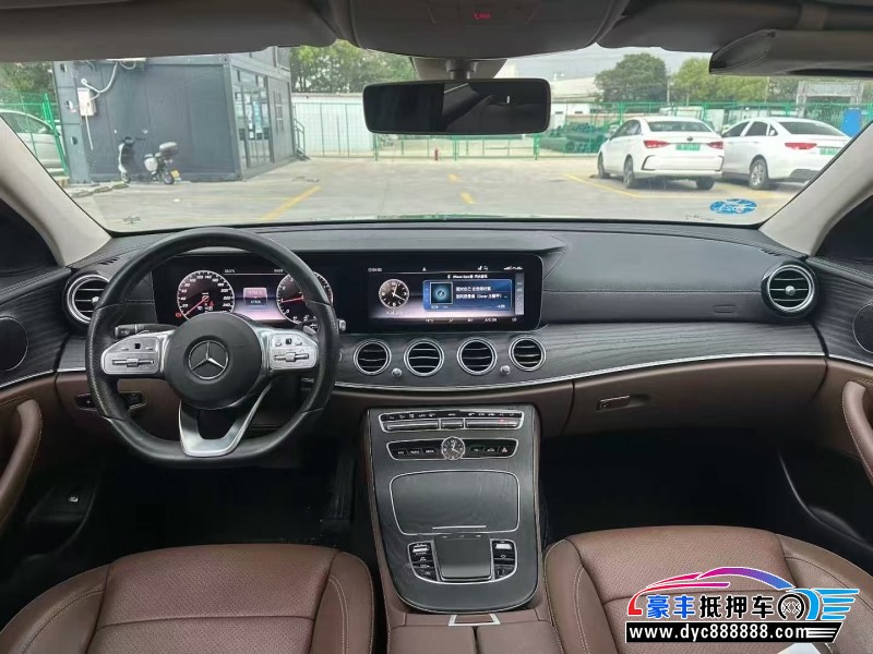 19年奔驰E轿车抵押车出售