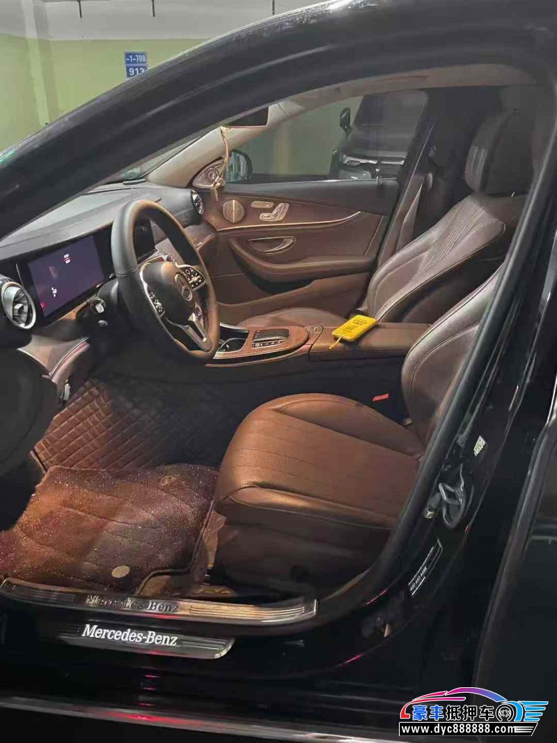 19年奔驰E轿车抵押车出售