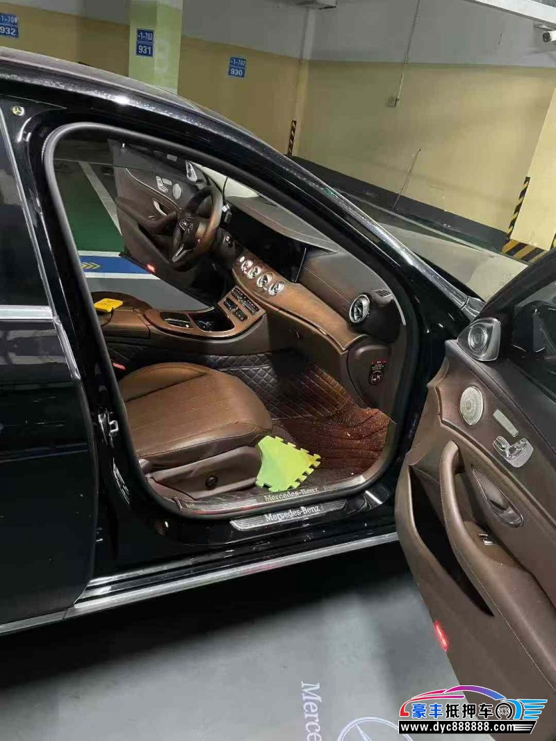 19年奔驰E轿车抵押车出售