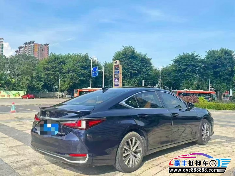 21年雷克萨斯ES轿车抵押车出售