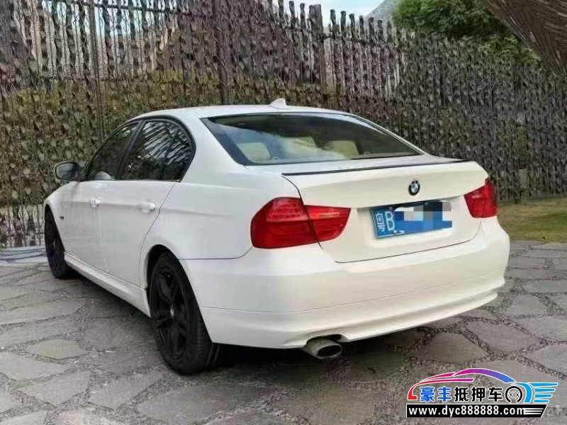 11年宝马3系轿车抵押车出售