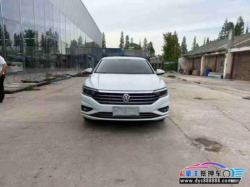 21年大众速腾轿车抵押车出售