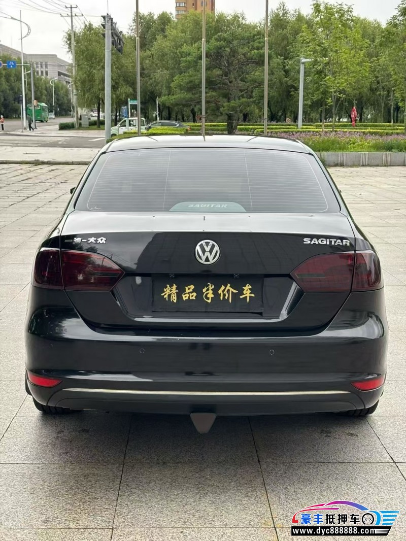 14年大众速腾轿车抵押车出售