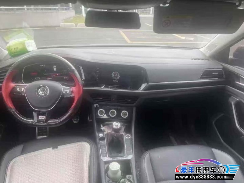 21年大众速腾轿车抵押车出售