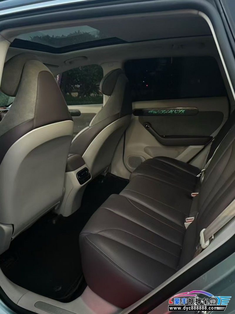 22年零跑C11轿车抵押车出售