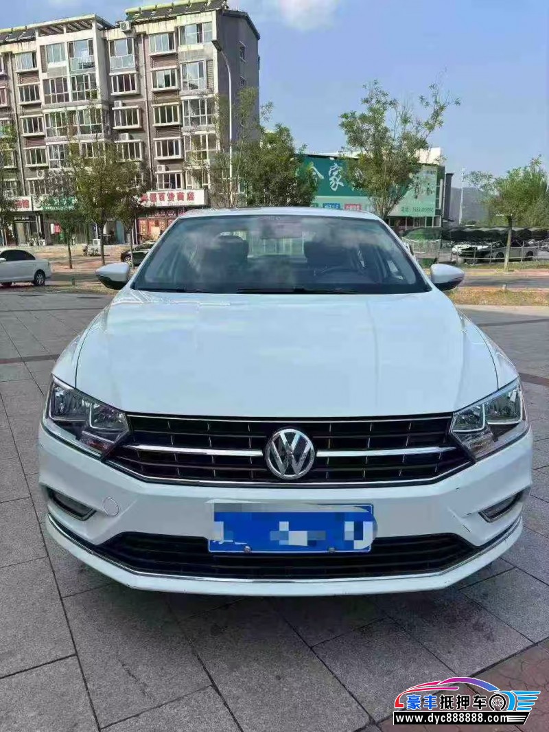 17年大众宝来轿车抵押车出售