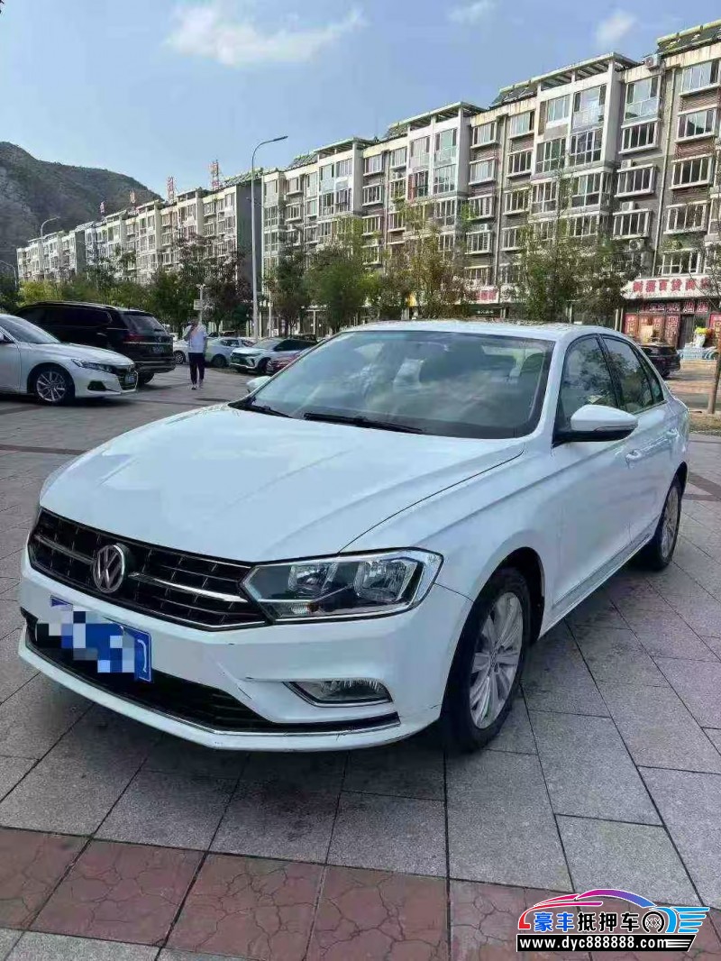 17年大众宝来轿车抵押车出售