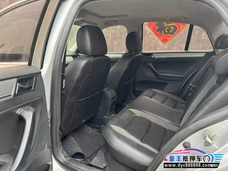 15年大众宝来轿车抵押车出售