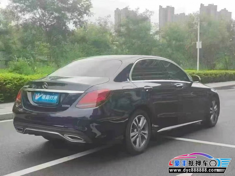 20年奔驰C轿车抵押车出售