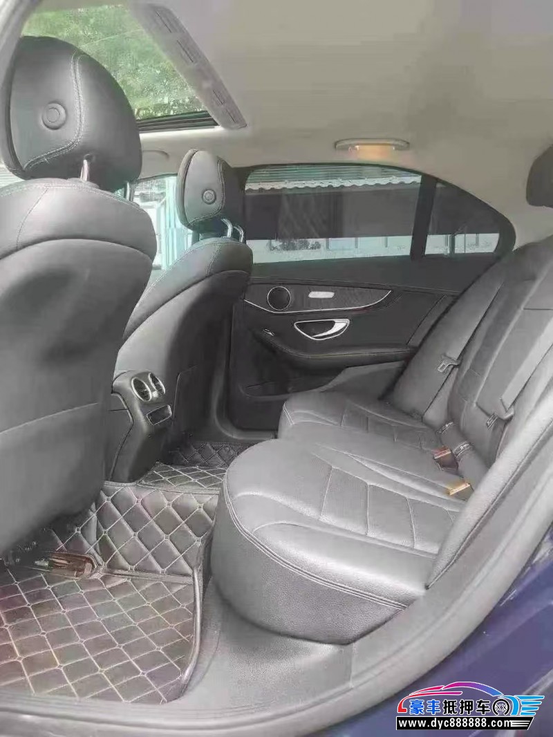 20年奔驰C轿车抵押车出售