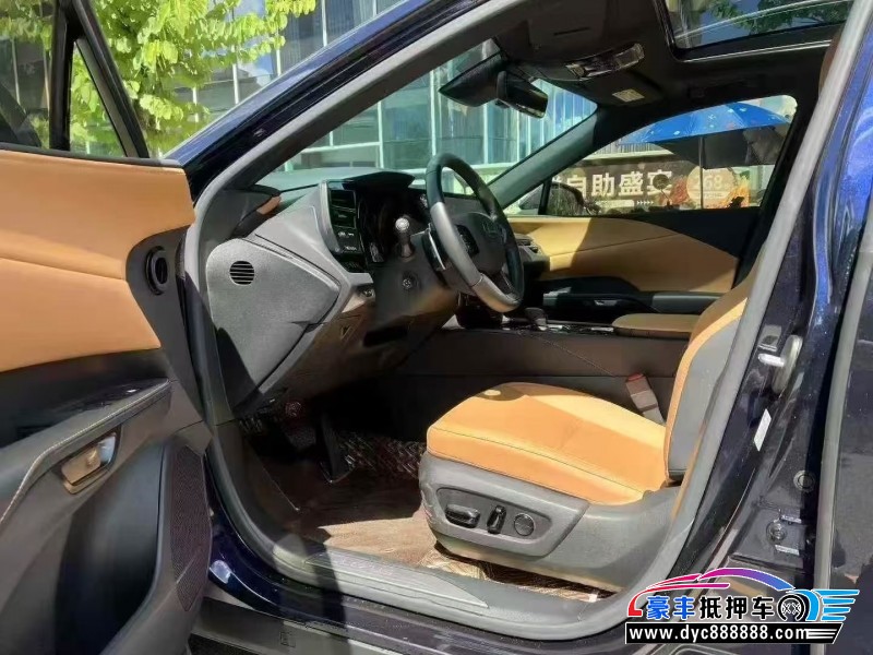 23年雷克萨斯RX轿车抵押车出售