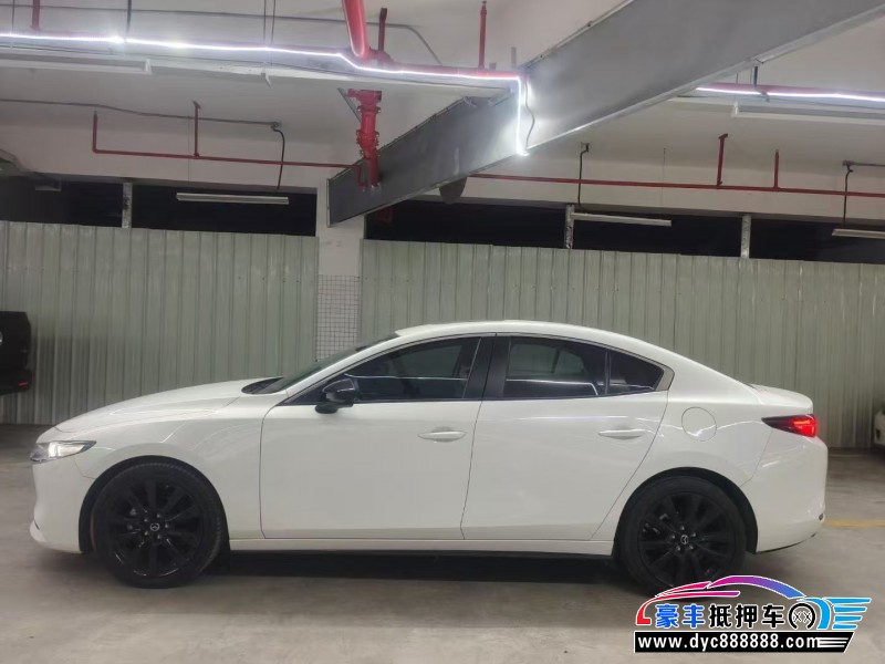 24年马自达昂克赛拉轿车抵押车出售