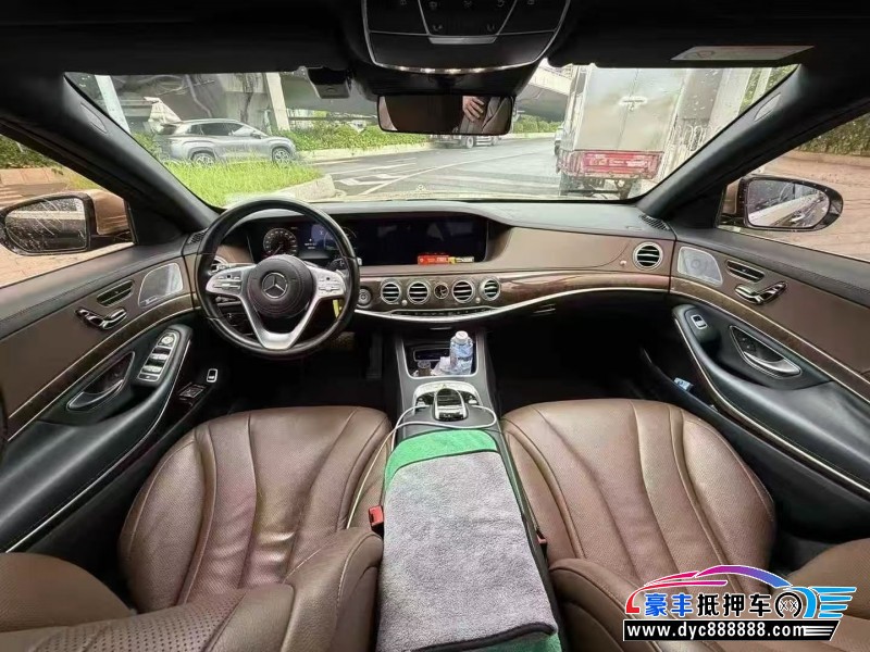 18年奔驰S轿车抵押车出售