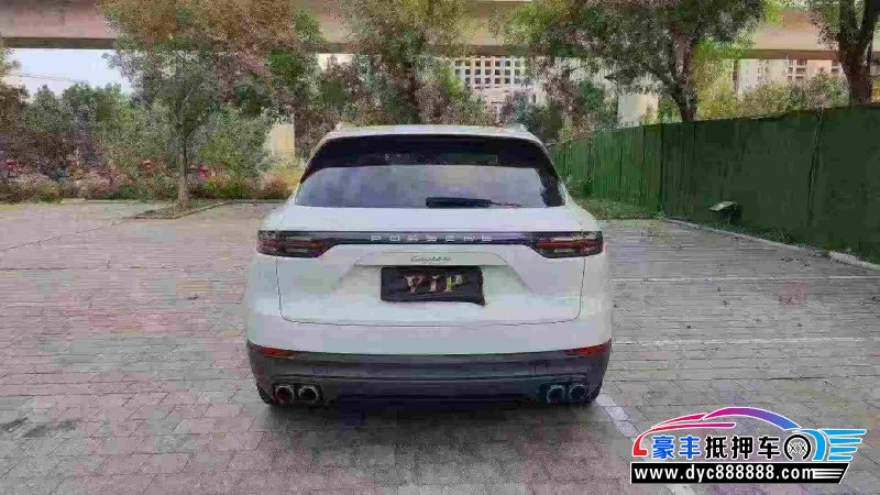 18年保时捷卡宴SUV抵押车出售