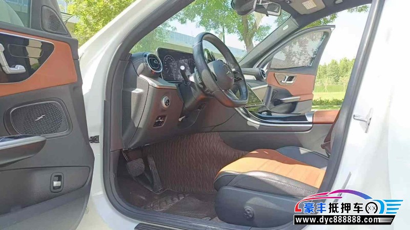 22年奔驰C轿车抵押车出售