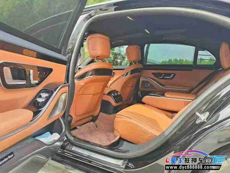 22年奔驰S轿车抵押车出售