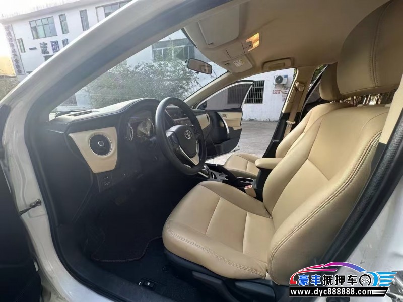 17年丰田卡罗拉轿车抵押车出售