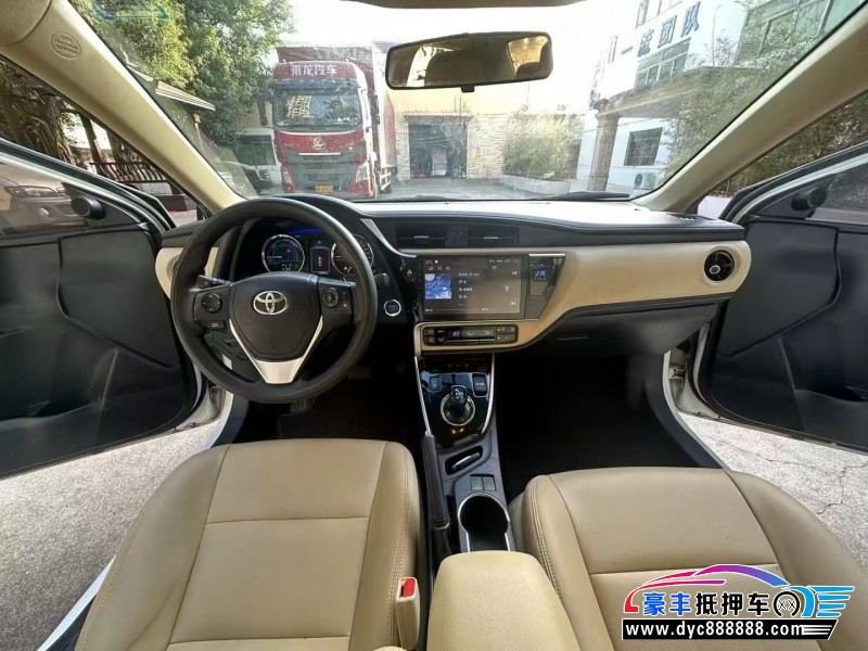 17年丰田卡罗拉轿车抵押车出售