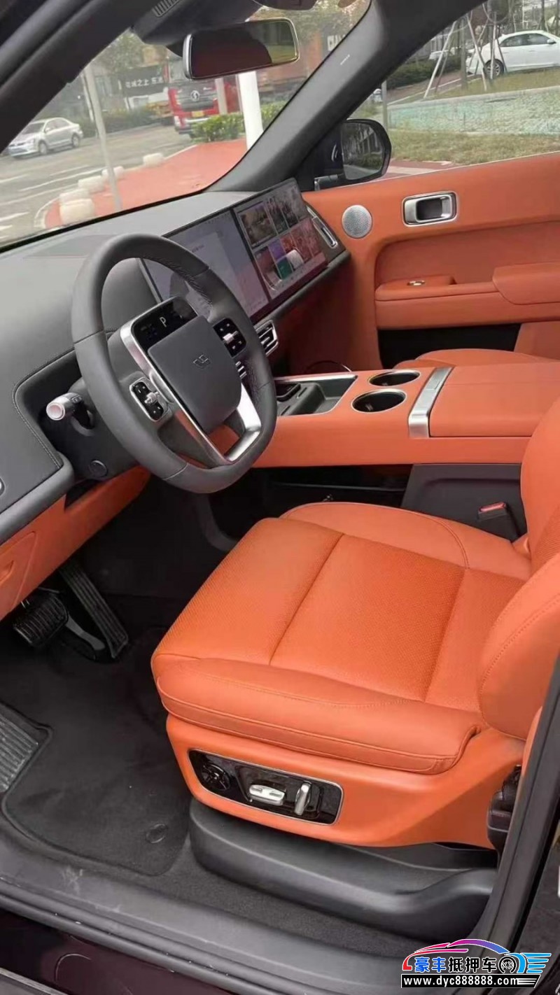 24年理想L8轿车抵押车出售