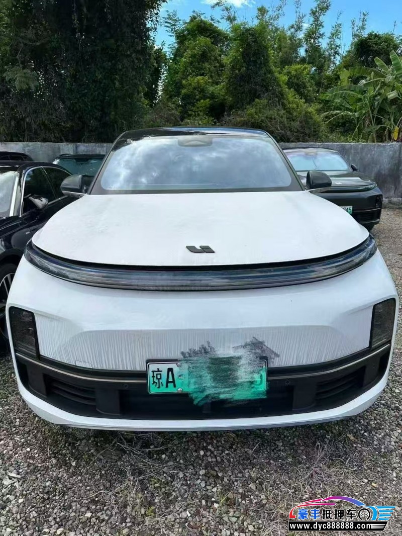 24年理想L8轿车抵押车出售