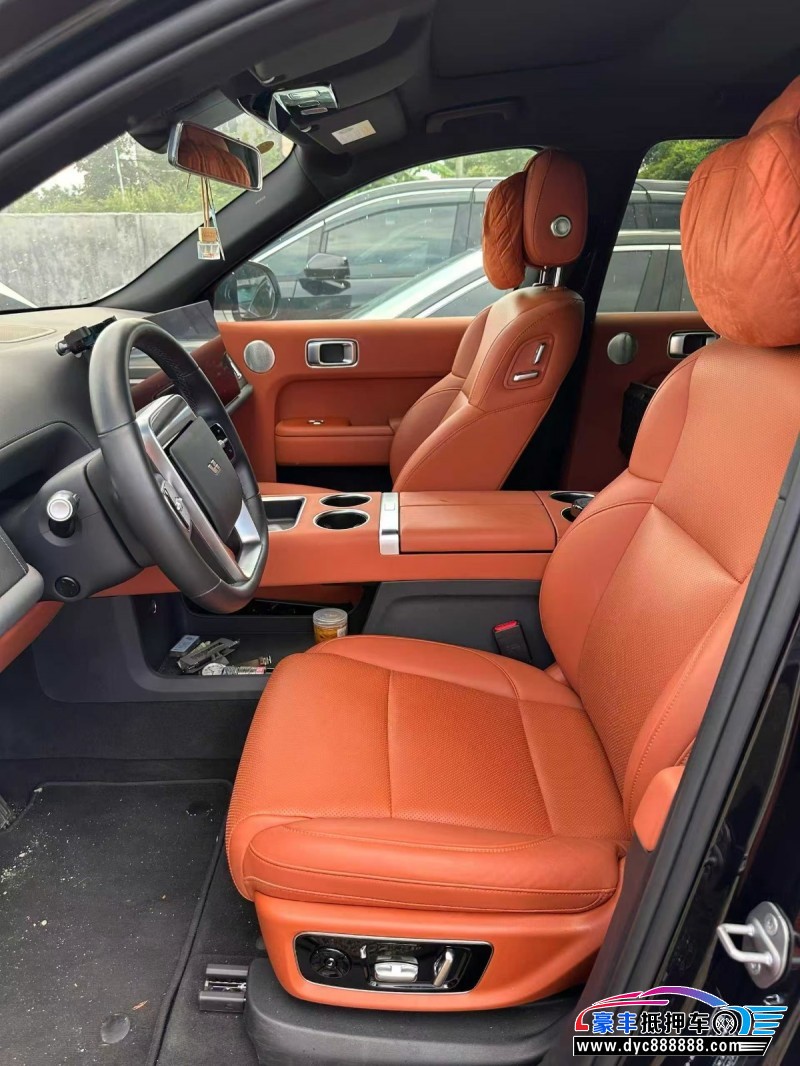 24年理想L8轿车抵押车出售