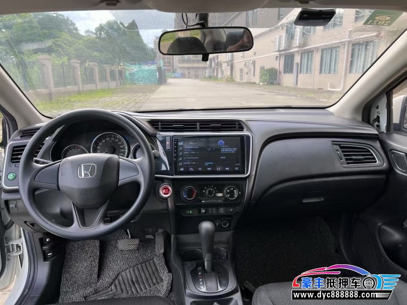 19年本田锋范轿车抵押车出售