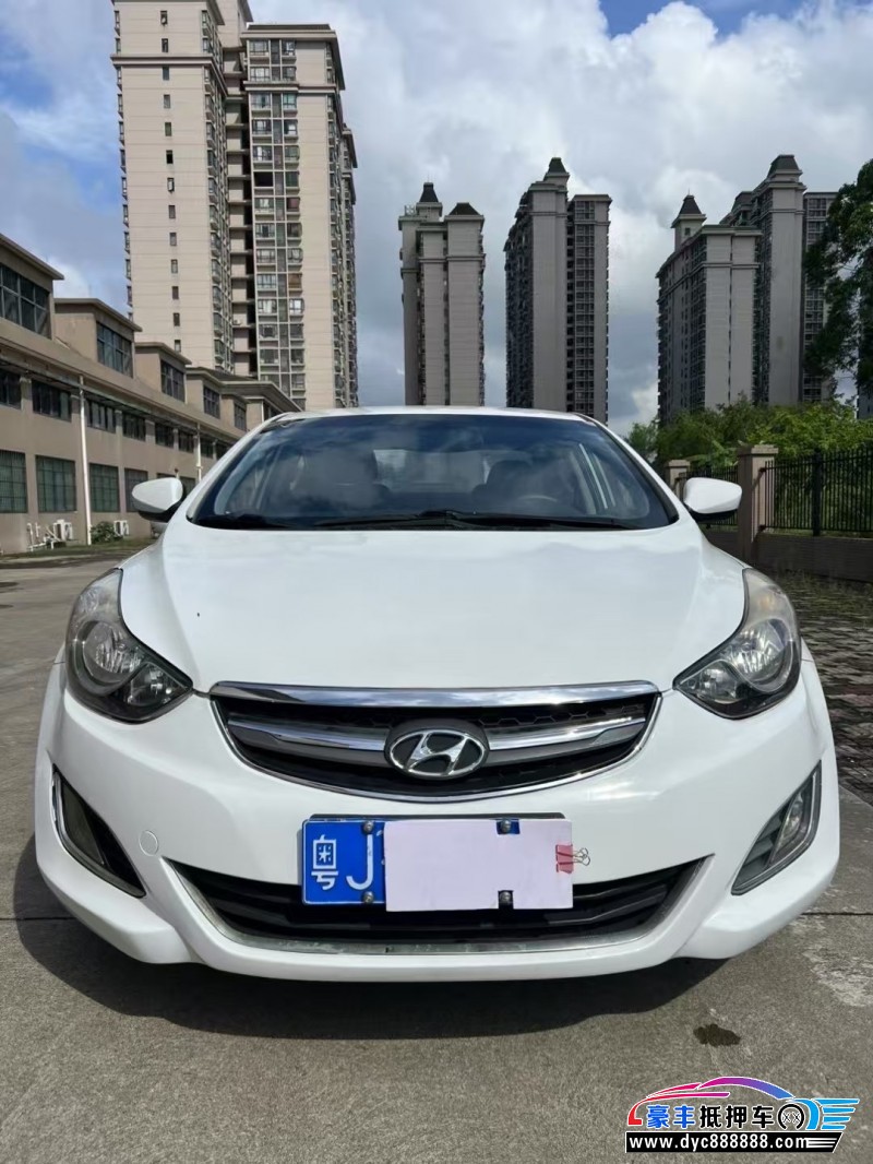 16年现代朗动轿车抵押车出售