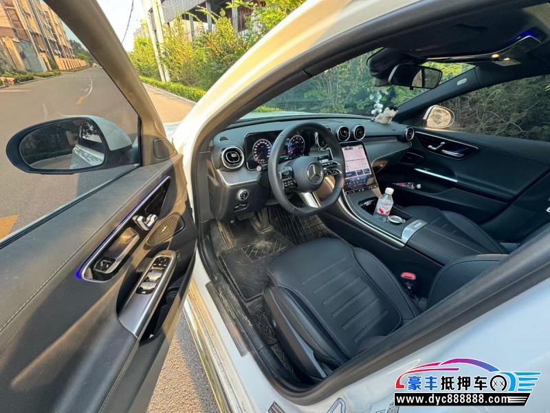 24年奔驰C轿车抵押车出售