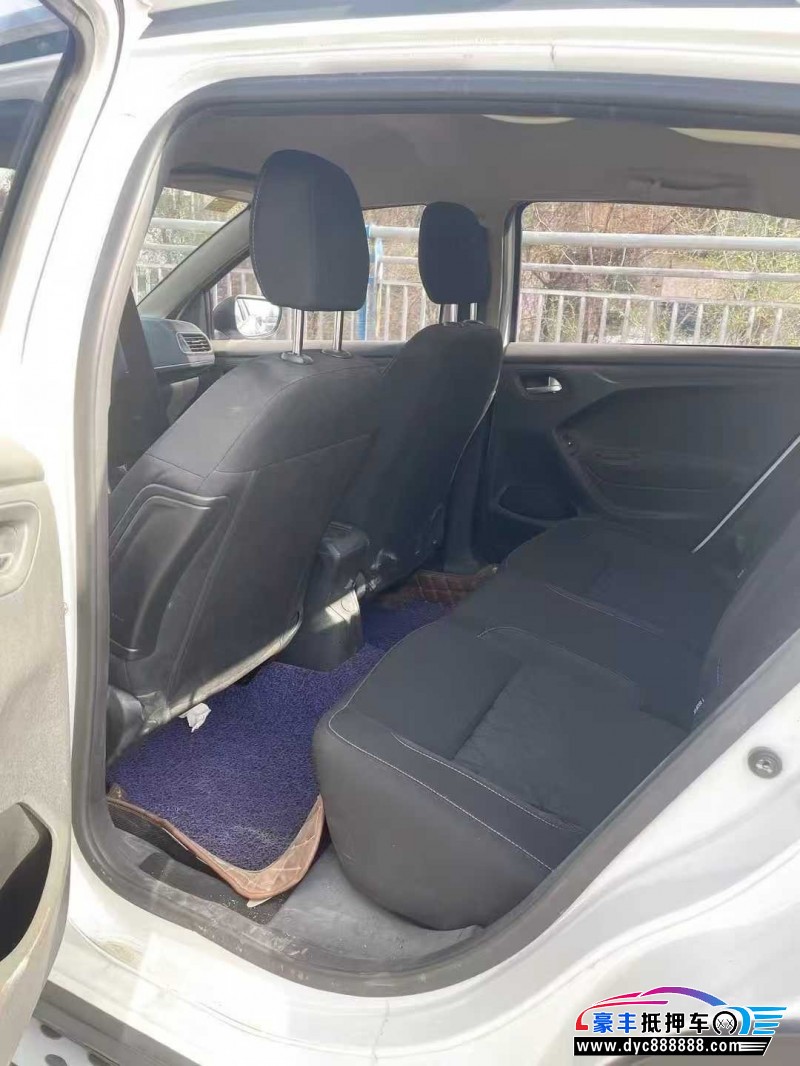 16年雪铁龙C3-XR轿车抵押车出售