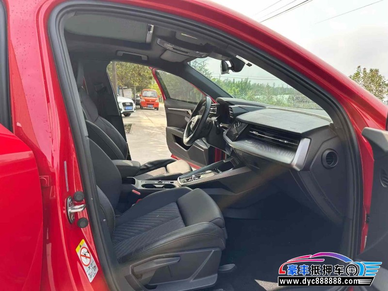 21年奥迪A3轿车抵押车出售