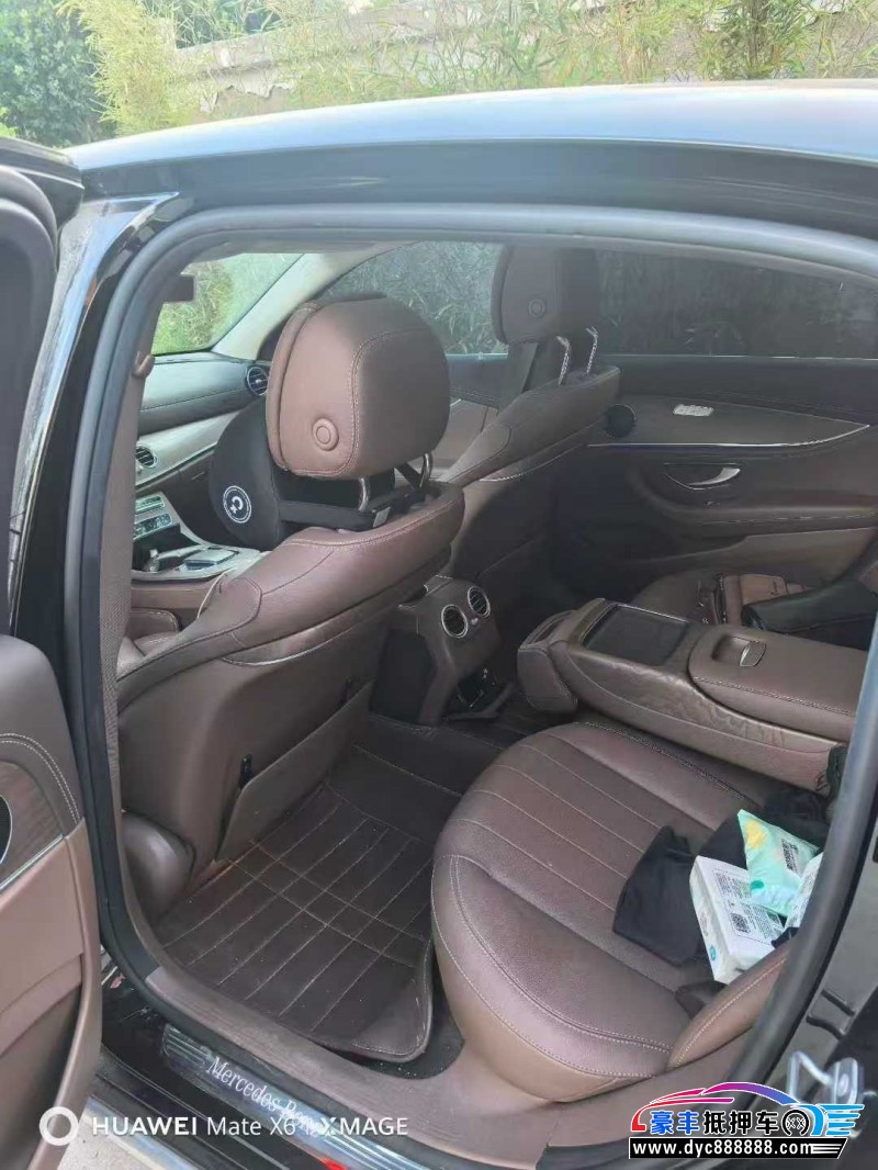 20年奔驰E轿车抵押车出售