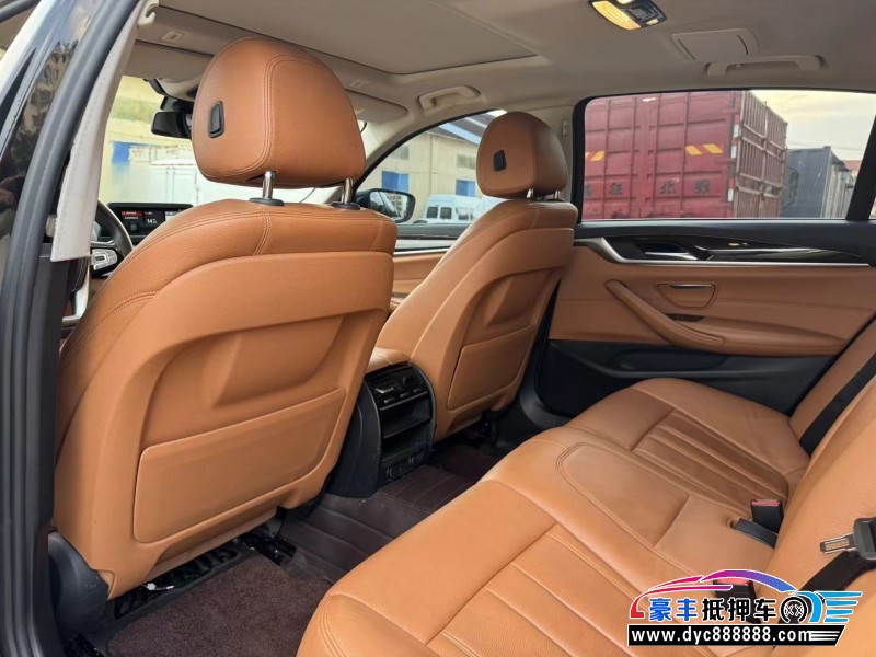 17年宝马5系轿车抵押车出售