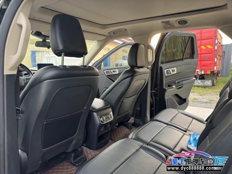 21年福特探险者轿车抵押车出售