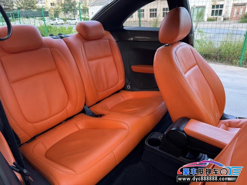 14年大众甲壳虫轿车抵押车出售