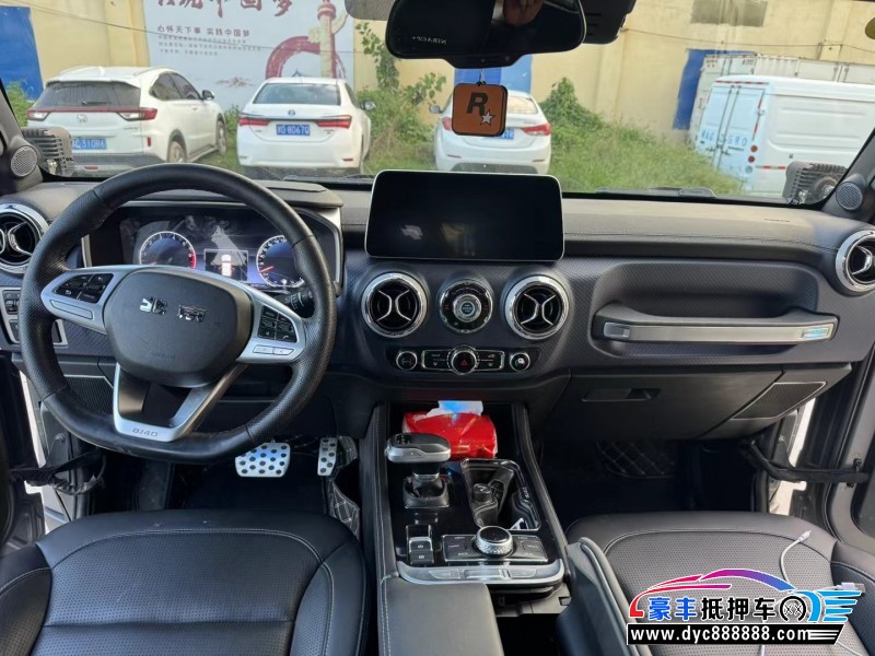 22年北京BJ40轿车抵押车出售