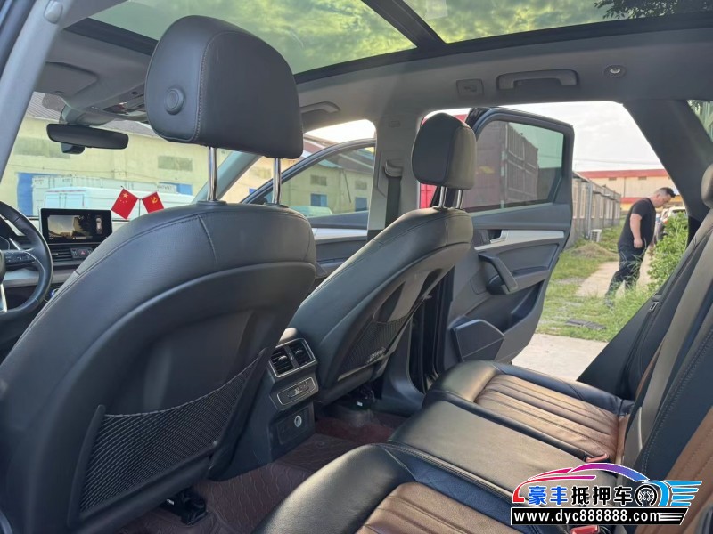 20年奥迪Q5轿车抵押车出售