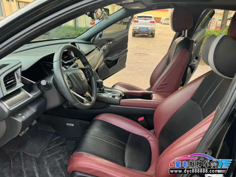 22年本田思域轿车抵押车出售