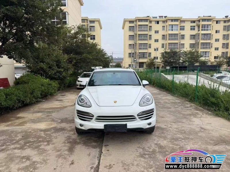 14年保时捷卡宴轿车抵押车出售