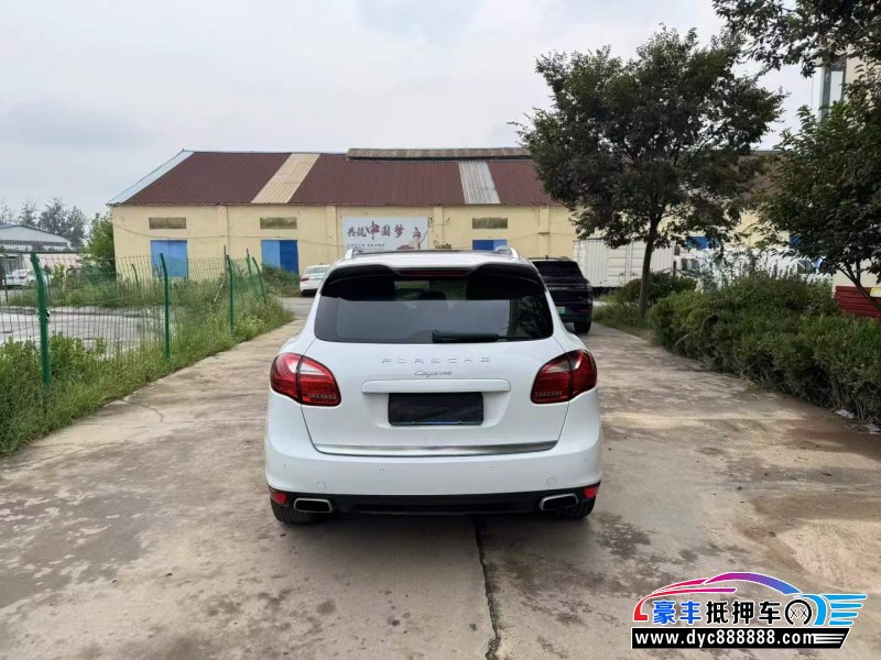 14年保时捷卡宴轿车抵押车出售