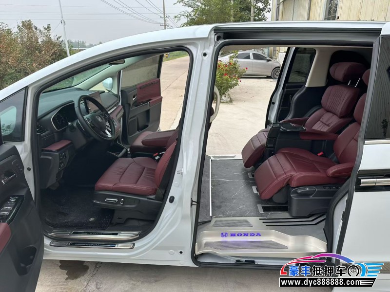 24年本田艾力绅轿车抵押车出售