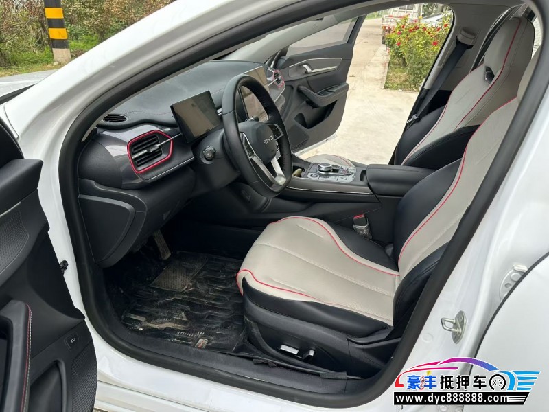 23年比亚迪驱逐舰轿车抵押车出售