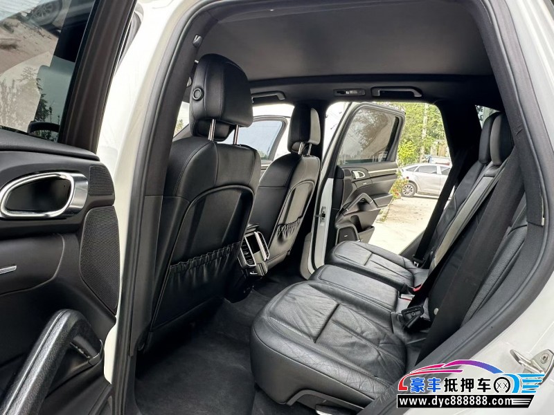 13年保时捷卡宴轿车抵押车出售