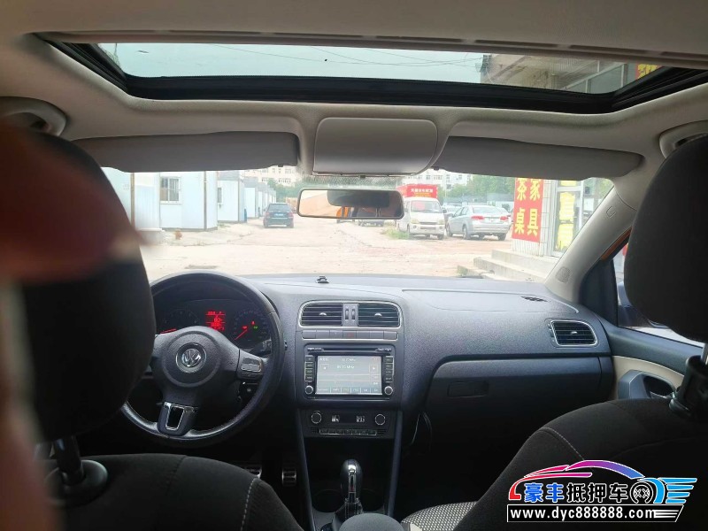 13年大众polo轿车抵押车出售