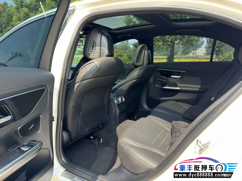 24年奔驰C轿车抵押车出售